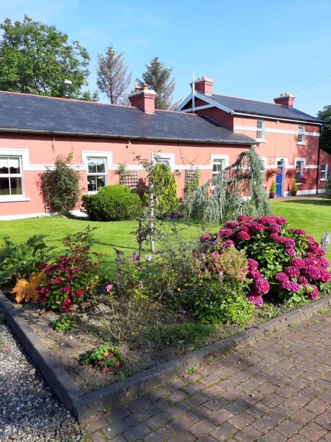 Station House Glenties Bed & Breakfast Dış mekan fotoğraf