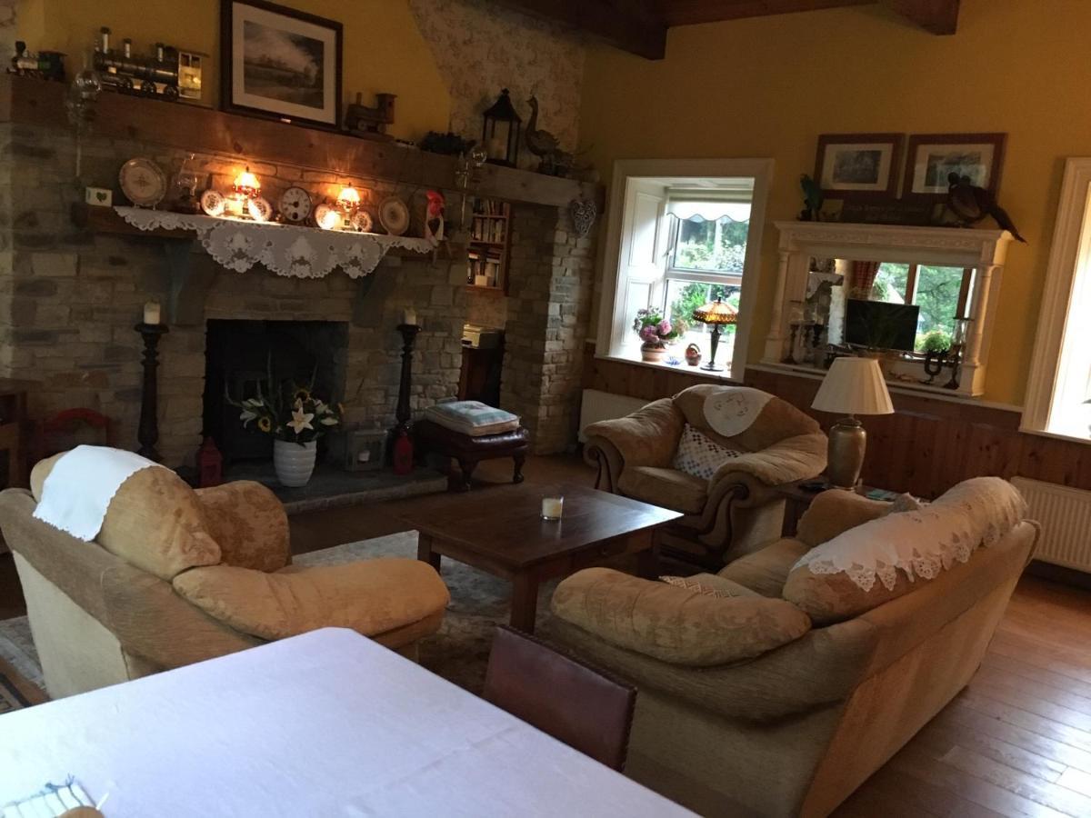 Station House Glenties Bed & Breakfast Dış mekan fotoğraf